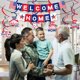 thumbnail image 5 of Bandera de papel "Welcome Home" en rojo, blanco y azul - rujor, 5 of 6