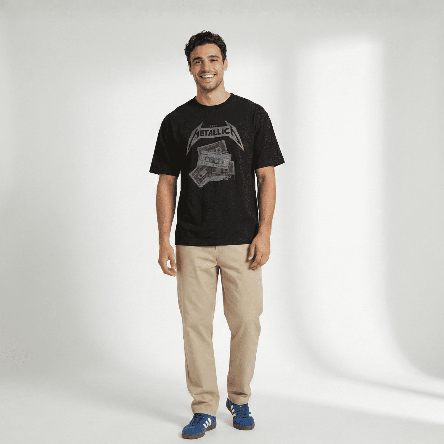 Polera Manga Corta Hombre Cassete Negro Metallica