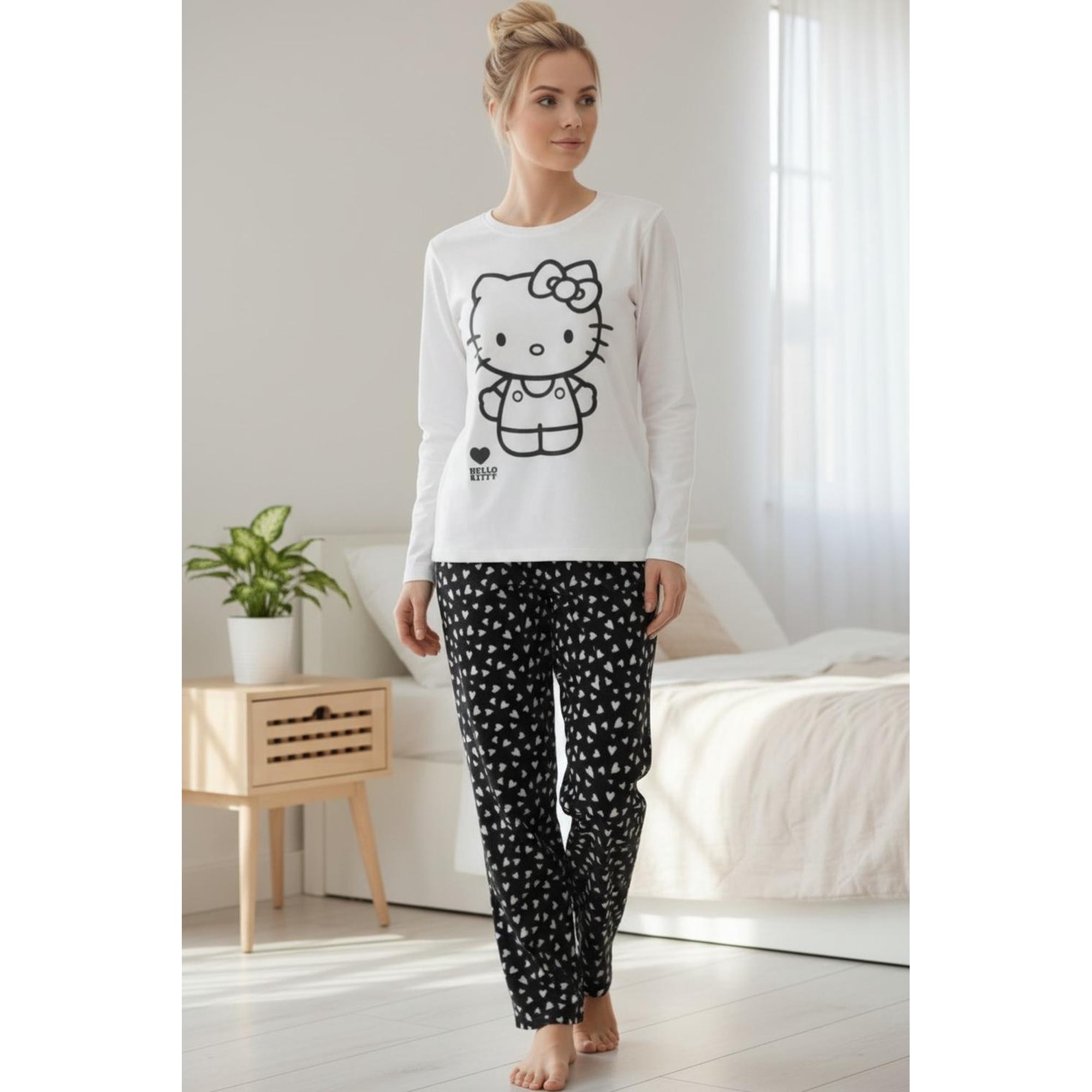 Pijama Micropolar Mujer Hello Kitty Beige S