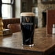 thumbnail image 4 of Copa de pinta oficial Guinness 0 Gravity de 20 oz, vaso auténtico para cerveza sin alcohol con arpa dorada y logotipo azul Zero, cristalería irlandesa genuina, paquete individual, 4 of 4