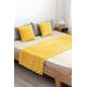 thumbnail image 1 of Juego De Piecera De Cama Con 2 Fundas Modelo Perla Amarillo, 1 of 3