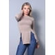 thumbnail image 1 of Elegante y Chic Top de Otoño con Aberturas y Mangas Largas, 1 of 5