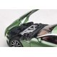 thumbnail image 4 of Autoart Aston Martin DB11 RHD 1/18 Verde Apple Tree metálico, auto de juguete, 4 of 9