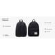 thumbnail image 3 of Mochila Herschel Supply Co. Raven Crosshatch clásico de 26 litros, 3 of 7