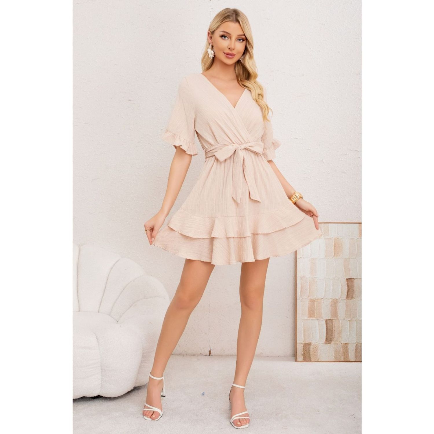 Likeshop - Vestido Corto Mujer Manga Corta Escalonado Casual Eventos 3369