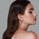 thumbnail image 3 of Pendientes elegantes de moda con hebilla de oreja de perla de flor de cuatro hojas morada, pendientes ligeros de lujo, 3 of 5
