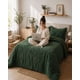 thumbnail image 3 of Cubrecama Sherpa Jacquard Deluxe King - Diseño Texturizado, 3 of 6