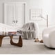 thumbnail image 2 of Manta UGG Whitecap de felpa suave, 127 x 177 cm, color gris claro, 2 of 8