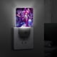 thumbnail image 4 of Jem y los Hologramas Luz nocturna LED con sensor de anochecer a amanecer para dormitorio, baño, pasillo, escaleras - Lámpara LED nocturna de enchufe, 0.5W - 1 pieza, 4 of 6