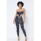 thumbnail image 1 of Top Corto con Estampado de Malla y Cuello Halter con Cadena de Plástico con Leggings a Juego, 1 of 5