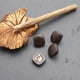 thumbnail image 1 of Xiao Hua Botones cuadrados de resina, 50 piezas, 1,8 cm (0,71 pulgadas), color marrón oscuro, resina + mango de aleación de metal, diseño retro para decoración de ropa y proyectos de manualidades., 1 of 3