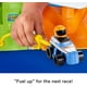 thumbnail image 4 of Set de pista de carreras de juguete Fisher-Price Little People Hot Wheels, 4 of 6