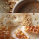thumbnail image 3 of Vela WoodWick Café Macchiato 454 g Mecha Crepitante, 3 of 8