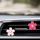 thumbnail image 2 of Clip Aromatizador Auto Frienda Flor Daisy 6 Unidades Aleacian, 2 of 3