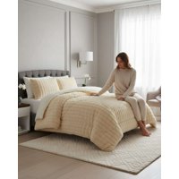 Todo Para El Hogar - Cubrecama Acolchado Súper Calientito Plush Con Chiporro King-Super King