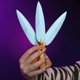 thumbnail image 5 of Pistola de Juguete Hasbro Kpop Demon Hunters Cuchillas Fantasma (Pack de 3), 5 of 9