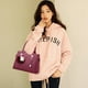 thumbnail image 5 of Bolsos y carteras para mujer, tipo cartera, tipo bandolera, tipo sobre, tipo sobre, 5 of 5