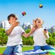 thumbnail image 5 of Juego de 3 pelotas de malabares ArtCreativity de 5 cm, 5 of 6