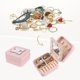 thumbnail image 2 of Caja de Joyas de Viaje REGALWOVEN con Espejo, Mini Organizador de Joyas de Cuero PU Portátil, Estuche de Almacenamiento y Exhibición, Color Rosa M, 2 of 7