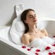 thumbnail image 1 of Almohada de Baño outtip de Forma Pétalo, Blanca y Lavable, 1 of 9