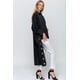 thumbnail image 2 of Camisa Oversize con Espalda Larga, 2 of 5