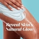 thumbnail image 3 of Exfoliante Corporal Olay Mineral 311g Guayaba Coco, 3 of 3