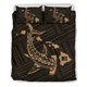 thumbnail image 1 of Mapa Hawaiano Hamerhead Tiburón Polinesio Juego De Cama Dorado, 1 of 3