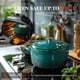thumbnail image 5 of Libro de cocina Dutch Oven Overmont de hierro fundido esmaltado de 7 cuartos de galón con tapa, 5 of 8