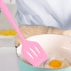 thumbnail image 4 of Juego de 2 mini utensilios de cocina de silicona con mangos de madera., 4 of 5