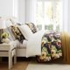 thumbnail image 1 of Juego de Ropa de Cama HiEnd Accents Peonía Floral King de 3 Piezas, 1 of 8