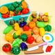 thumbnail image 4 of Juego de accesorios para juguetes de cocina con delantal y para cortar comida, 4 of 6
