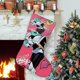 thumbnail image 1 of Battle Kitty Tema: Calcetines de Navidad, fino lino blanco para colgar en escaleras y chimenea, decoración navideña para el hogar, regalo de Navidad. 45cm × 32cm, 1 of 5