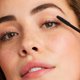 thumbnail image 2 of Longitud y definición de la fijación de pestañas Jane iredale, 2 of 8