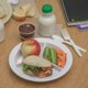 thumbnail image 3 of Plato dividido de plástico reutilizable Carlisle FoodService Products Dallas Ware con 3 compartimentos para hospitales, escuelas y hogares, melamina, 9 pulgadas, blanco, 3 of 9