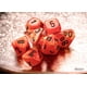 thumbnail image 2 of Set de 7 dados Chessex Orange Vortex Mini con números negros de 10 mm, 2 of 2
