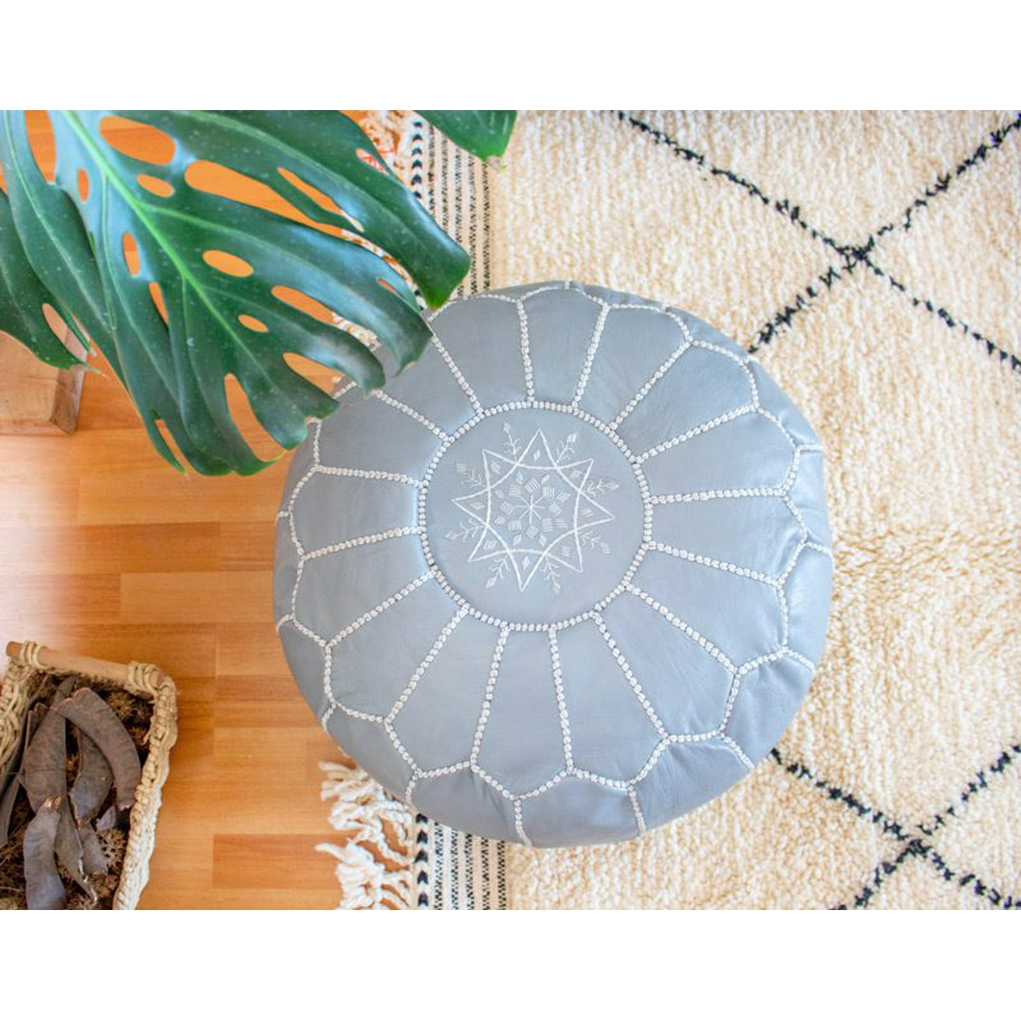 Made In Marruecos - Puff De Cuero Gris