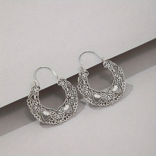 1pair Boho Flower Carved Hoop Earrings - Vintage Style Dangle Earrings for Women - Unique and Eye-Catching Jewelry