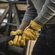 thumbnail image 4 of Guantes de trabajo Wells Lamont de piel con cierre de muñeca para hombre, 4 of 6