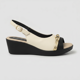 thumbnail image 1 of Sandalia Mujer Crema/Negro Cecilia 04 Piccadilly, 1 of 5