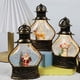 thumbnail image 2 of Bolas de nieve navideñas con forma de farol, bola de nieve cilíndrica con purpurina, bolas de nieve navideñas de bronce, linterna con decoración de muñeco de nieve y árbol de Navidad., 2 of 5