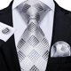 thumbnail image 2 of Corbata Gris seda hombre con paño y colleras Modelo Punto Gris, 2 of 6