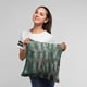thumbnail image 5 of Cojín Decorativo Plutus Verde Esmeralda Piel Sintética de Peluche 50x65 cm, 5 of 7