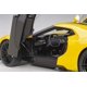 thumbnail image 4 of Modelo de coche AUTOart 2017 Ford GT triple amarillo con franjas negras escala 1/18, 4 of 9