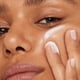 thumbnail image 5 of Crema para Contorno de Ojos Kleem Organics Antiedad para Ojeras y Arrugas, 5 of 8
