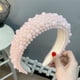 thumbnail image 4 of Diademas acolchadas de perlas para mujer: bandas anchas con cuentas acrílicas, aros barrocos, accesorios para el cabello hechos a mano para niñas., 4 of 5