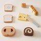 thumbnail image 2 of Juego de cortar pan Wooden Play para cortar alimentos ROBOTIME para niños, 2 of 9
