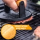 thumbnail image 5 of Prensa para Hamburguesas SMASHER KING de Hierro Fundido con 25 Hojas de Papel, 5 of 7