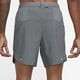 thumbnail image 2 of Shorts Nike Dri-FIT Stride de 7" con forro tipo brief, gris humo, 2 of 5