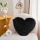 thumbnail image 4 of Esta almohada de peluche con forma de corazón es perfecta para San Valentín y el Día de la Madre. Almohada con forma de corazón., 4 of 5