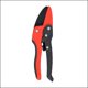 thumbnail image 1 of Podadora manual Corona RP 3230 con capacidad de corte de 3/4 pulgadas, color rojo, 1 of 6